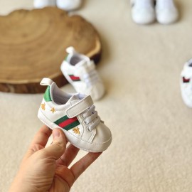 پاپوش‌اسپورت نوزادی وارداتی طرح گوچی مناسب ۰ تا ۱۲ ماه