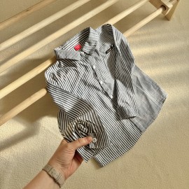 پیراهن پسرانه سفید راه راه مشکی بچگانه برند وارداتی اسنوپی (2تا10 سال)